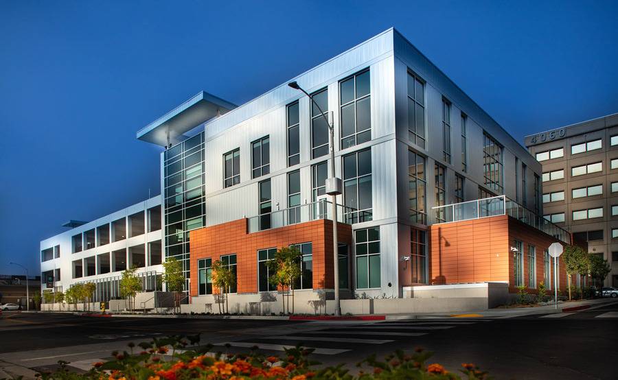 A wide shot of Prebys Cancer Center, which offers convenience for central and south San Diego County.