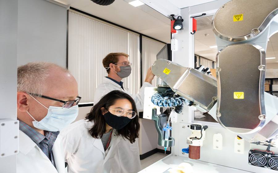 At the Shiley Center for Orthopedic Research and Education (SCORE), researchers and physician scientists are at the forefront of orthopedic innovation.