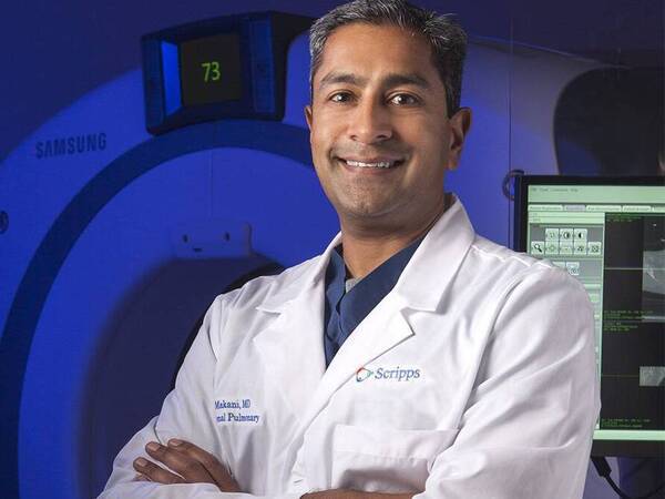 Scripps Cancer Center interventional pulmonologist Samir Makani, MD, is grateful for philanthropic support to fund new technology, such as a BodyTom CT scanner and state-of-the-art robotic bronchoscopy technology to diagnose and treat lung cancer patients.